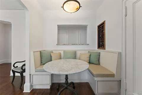 $325,000 | 25 Parkview Avenue, Unit 2E, Bronxville, NY 10708