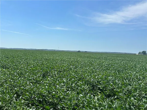 $955,500 | 1 Amber Drive, Craig, MO 64437