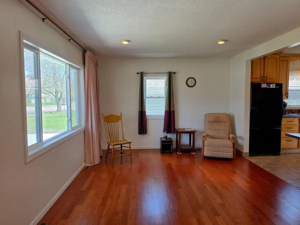 $145,000 | 710 6th Street Southwest, Wells, MN 56097