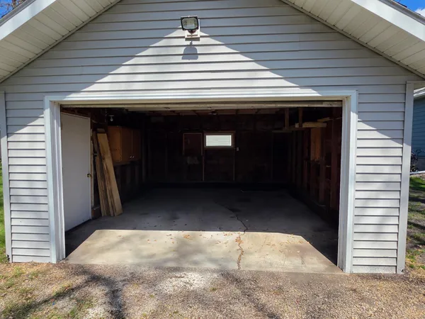 $145,000 | 710 6th Street Southwest, Wells, MN 56097