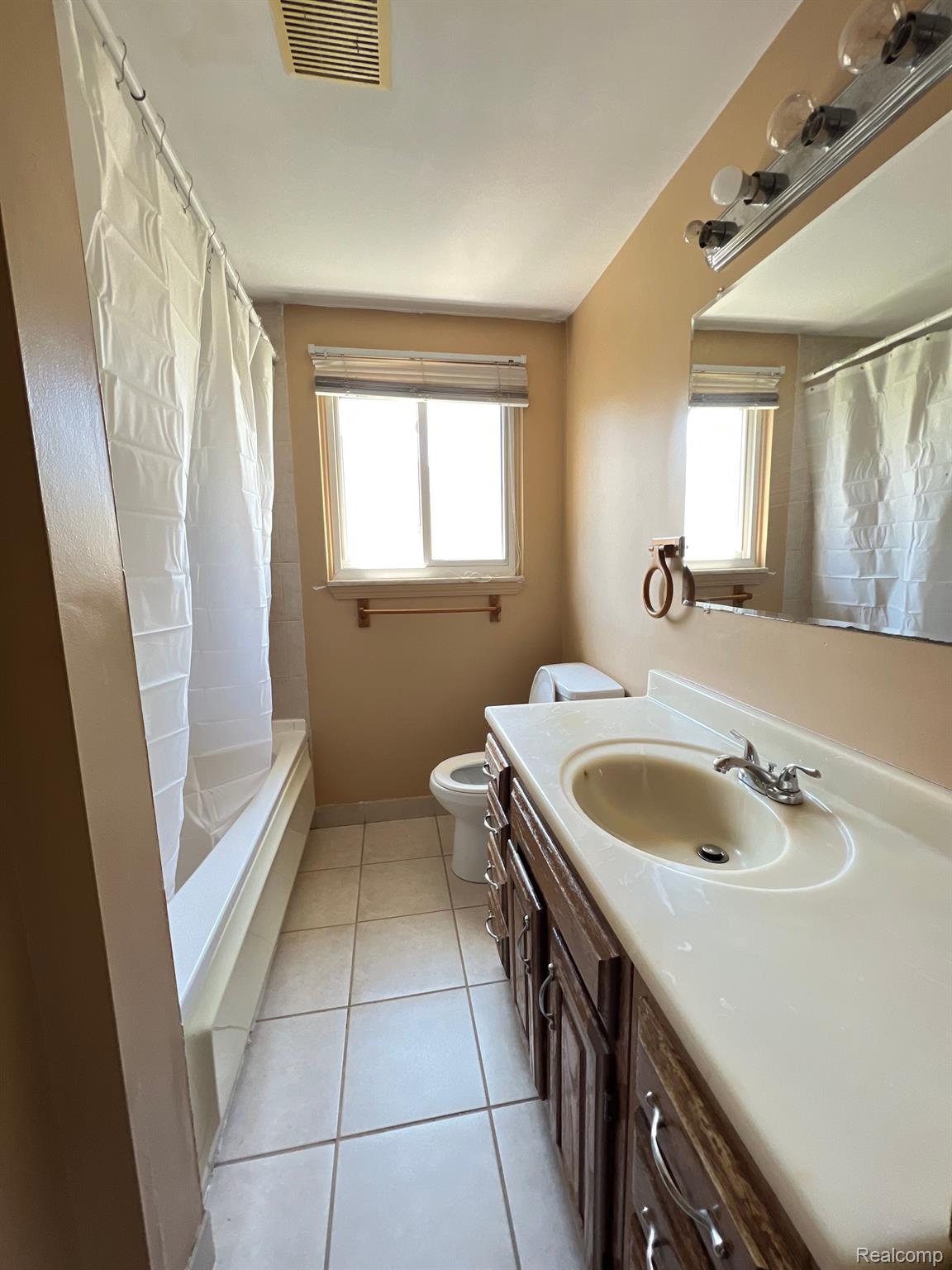 5116 Martin Road Warren, MI 48092 - Photo 38 of 46 Gallery Image 38