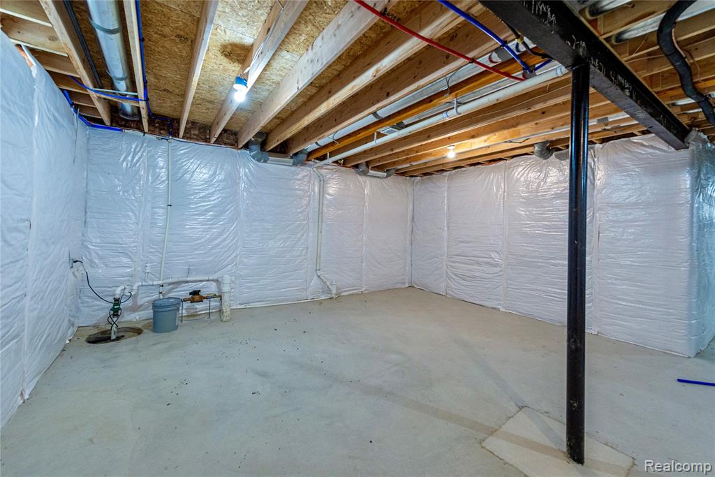 4101 Devon Road Royal Oak, MI 48073 - Photo 34 of 40 Gallery Image 34