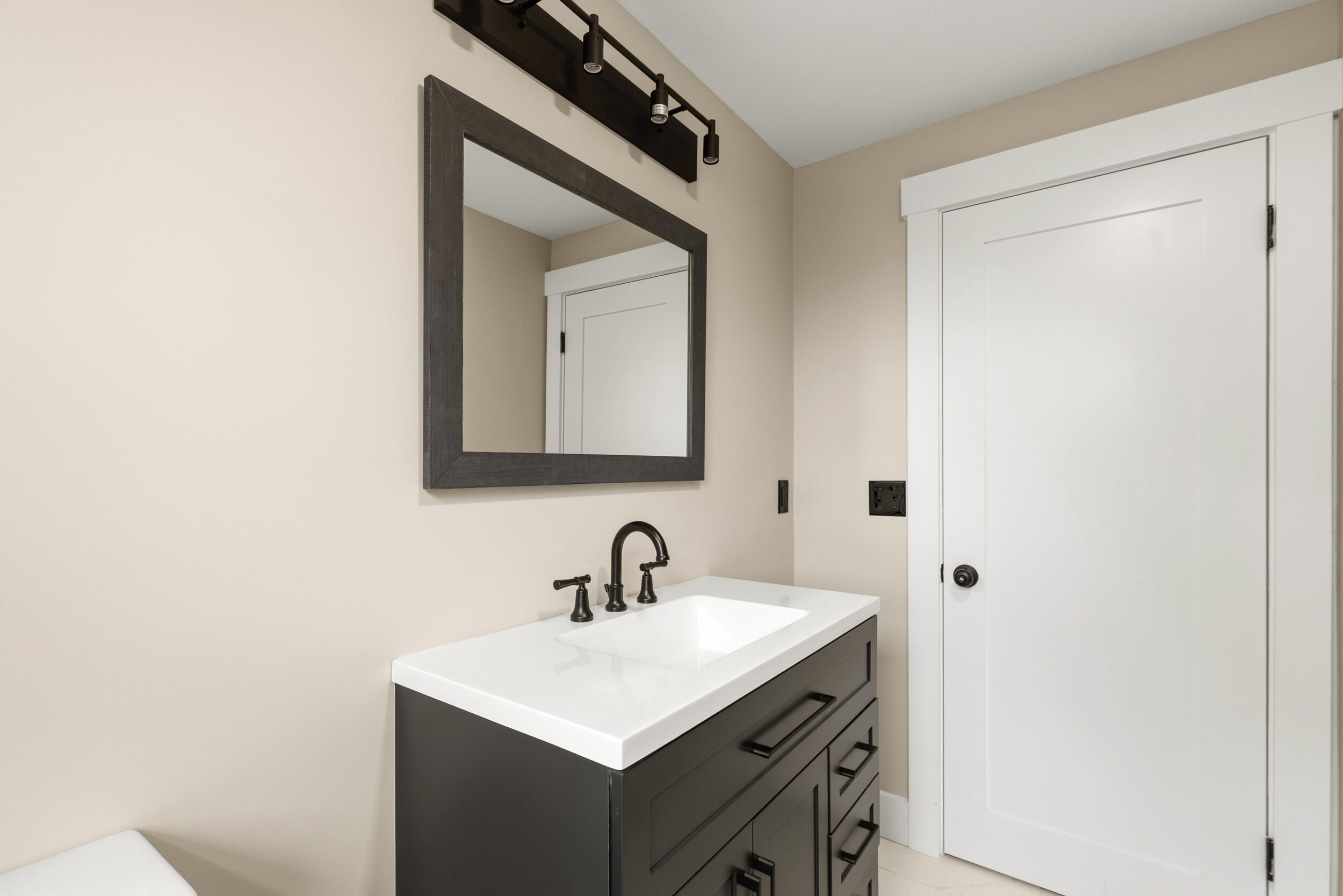 64 Coach Road South Portland, ME 04106 - Photo 12 of 38 64 coach rd, south portland, me 04106, u