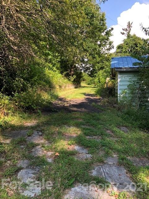 173 P P Davis Road Marshall, NC 28753 - Photo 12 of 42 Gallery Image 12