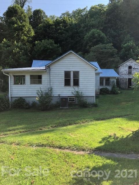 173 P P Davis Road Marshall, NC 28753 - Photo 6 of 42 Gallery Image 6