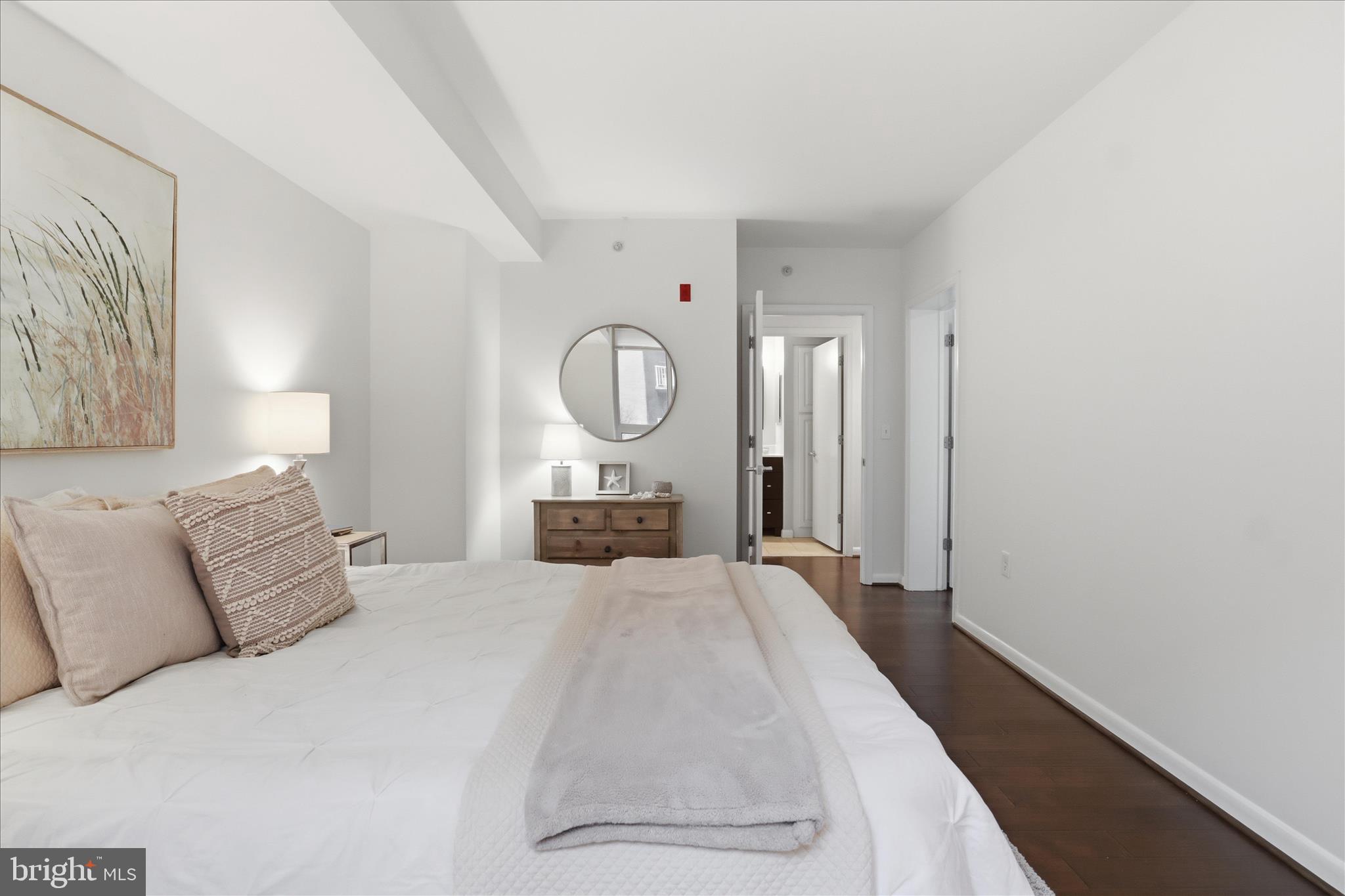 355 I Street Southwest, Unit 310S Washington, DC 20024 - Photo 18 of 42