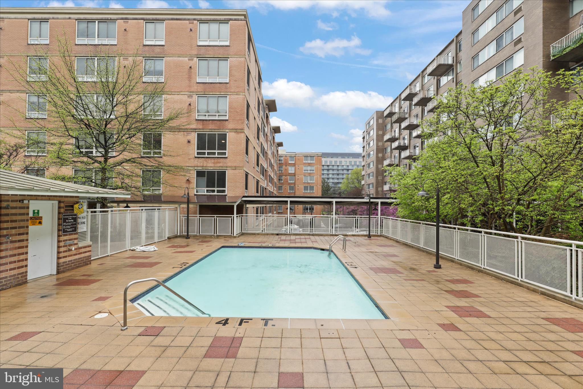 355 I Street Southwest, Unit 310S Washington, DC 20024 - Photo 19 of 42 Fabulous exterior amenities