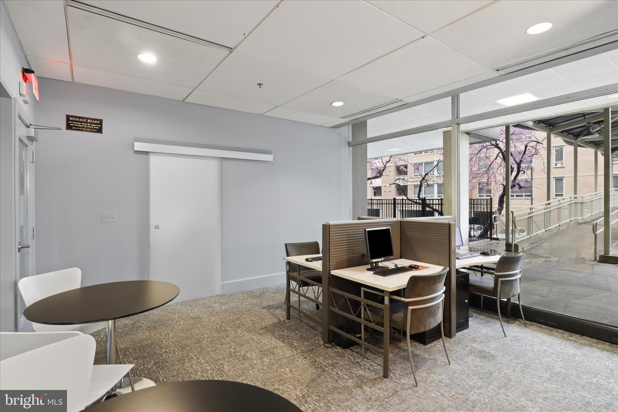 355 I Street Southwest, Unit 310S Washington, DC 20024 - Photo 27 of 42