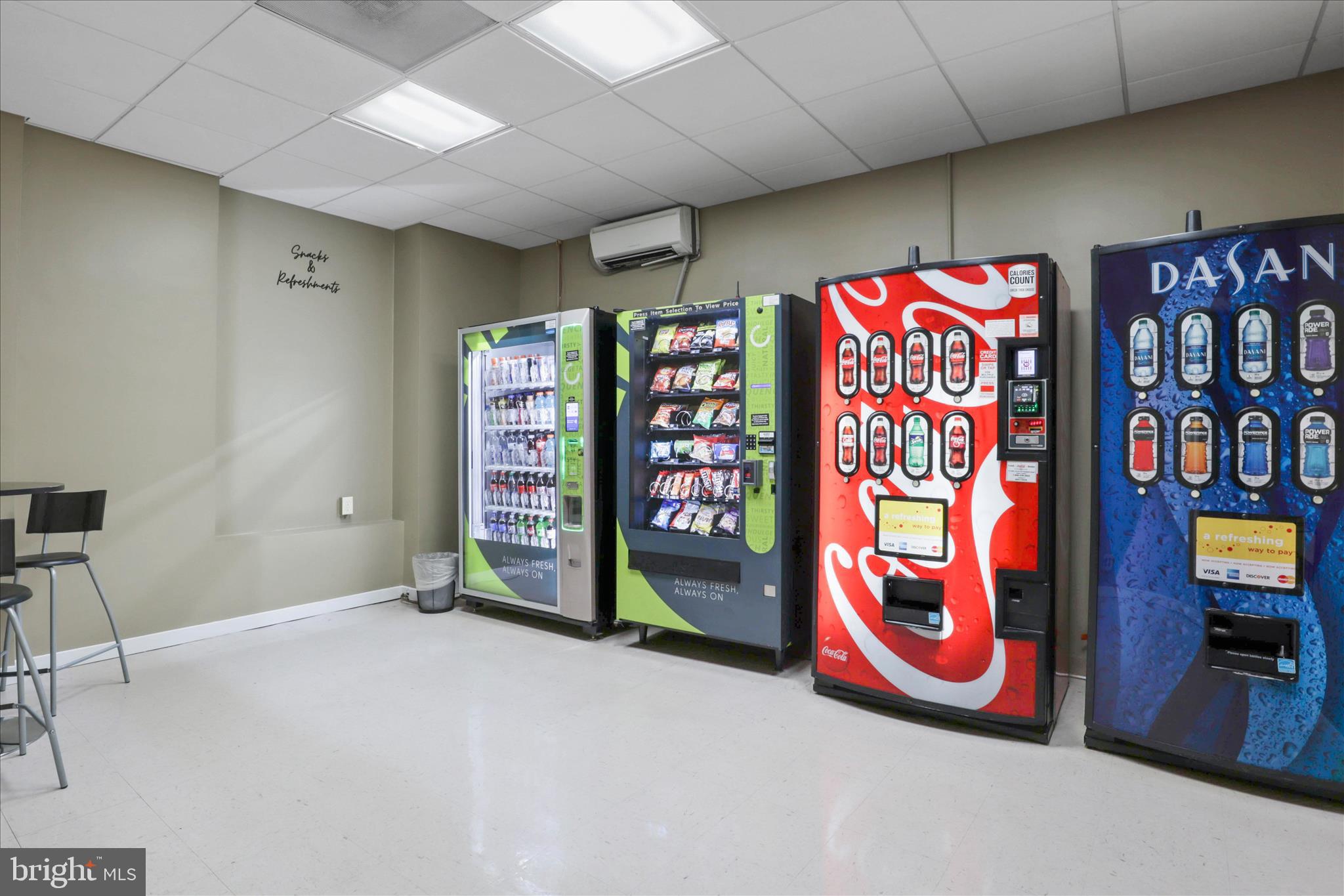 355 I Street Southwest, Unit 310S Washington, DC 20024 - Photo 35 of 42