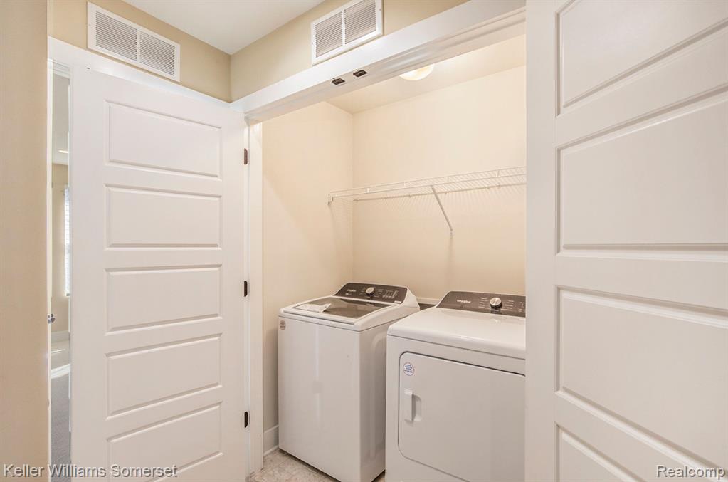 2841 Hartwick Drive Rochester Hills, MI 48307 - Photo 15 of 16