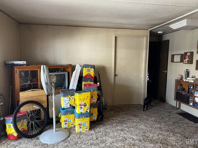a view of a storage & utility room