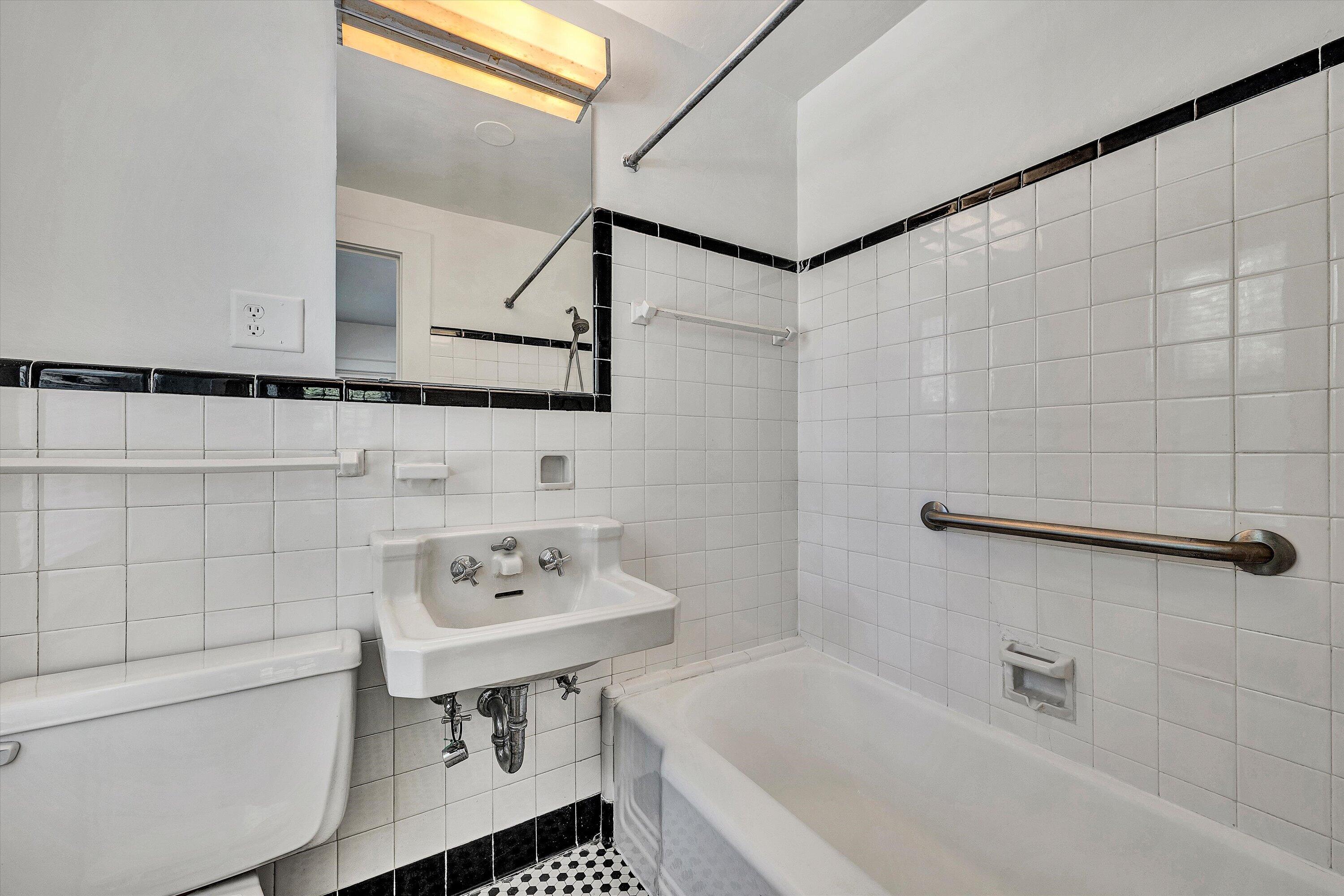 1902 Grandin Road Southwest Roanoke, VA 24015 - Photo 16 of 49 22-SGP-03112