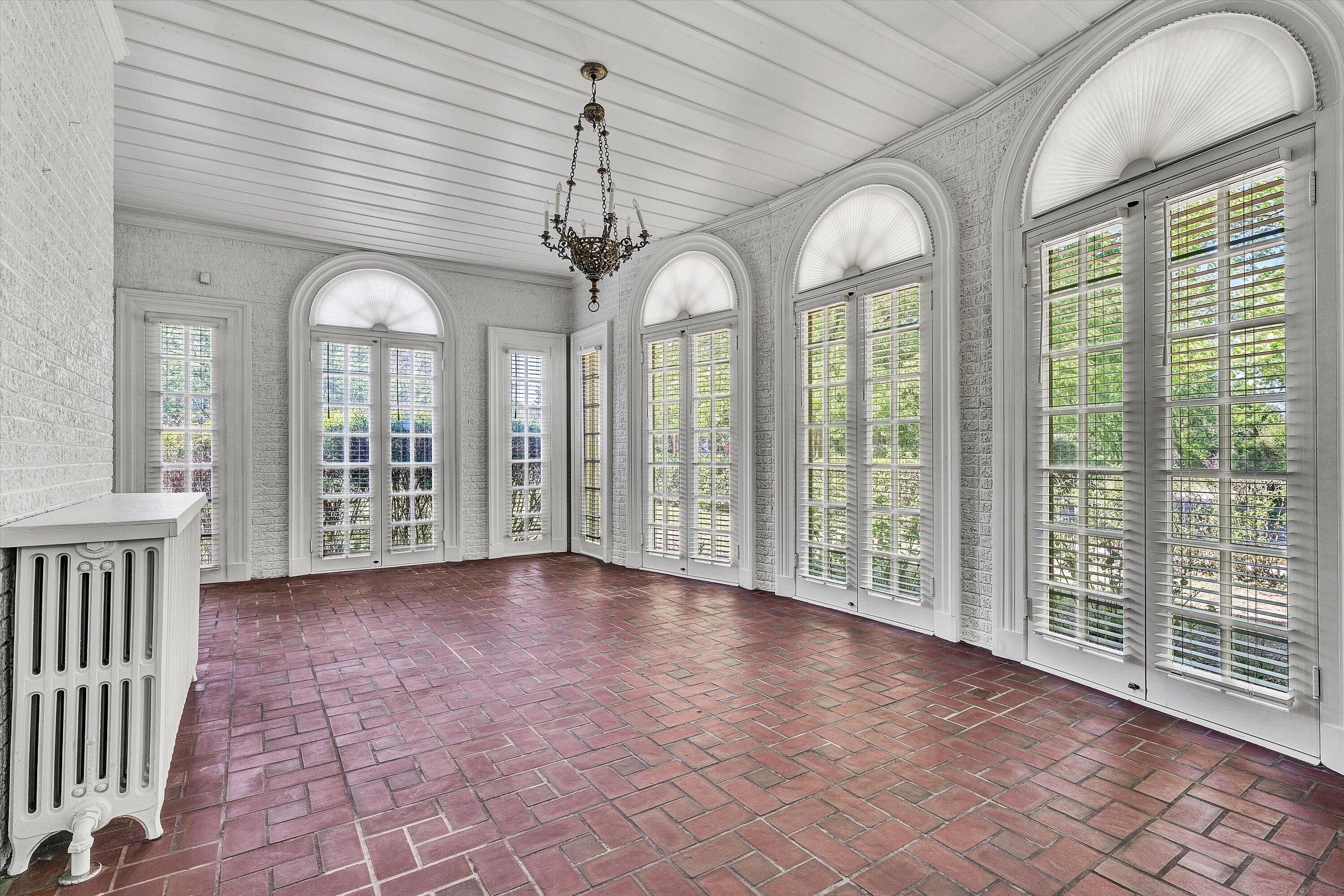 1902 Grandin Road Southwest Roanoke, VA 24015 - Photo 9 of 49 15-SGP-03100