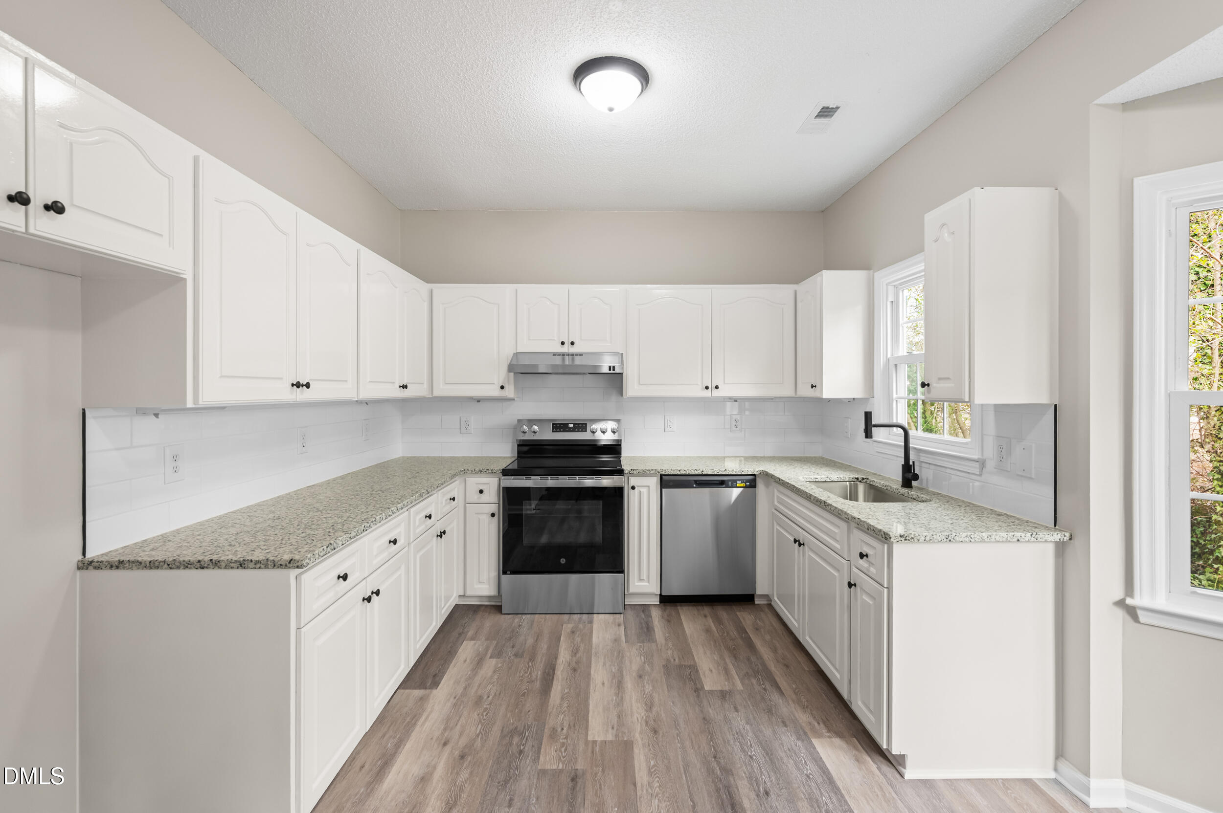 4650 Vendue Range Drive Raleigh, NC 27604 - Photo 14 of 28 15_dsc_2164