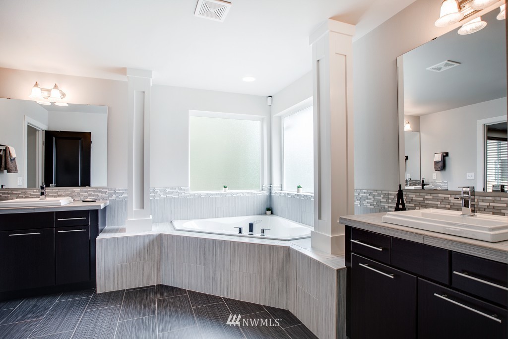 18008 33rd Drive Southeast Bothell, WA 98012 - Photo 15 of 23
