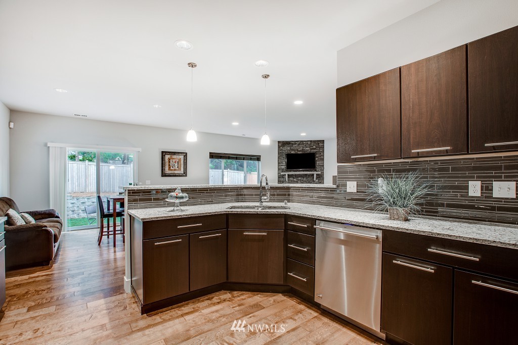 18008 33rd Drive Southeast Bothell, WA 98012 - Photo 7 of 23