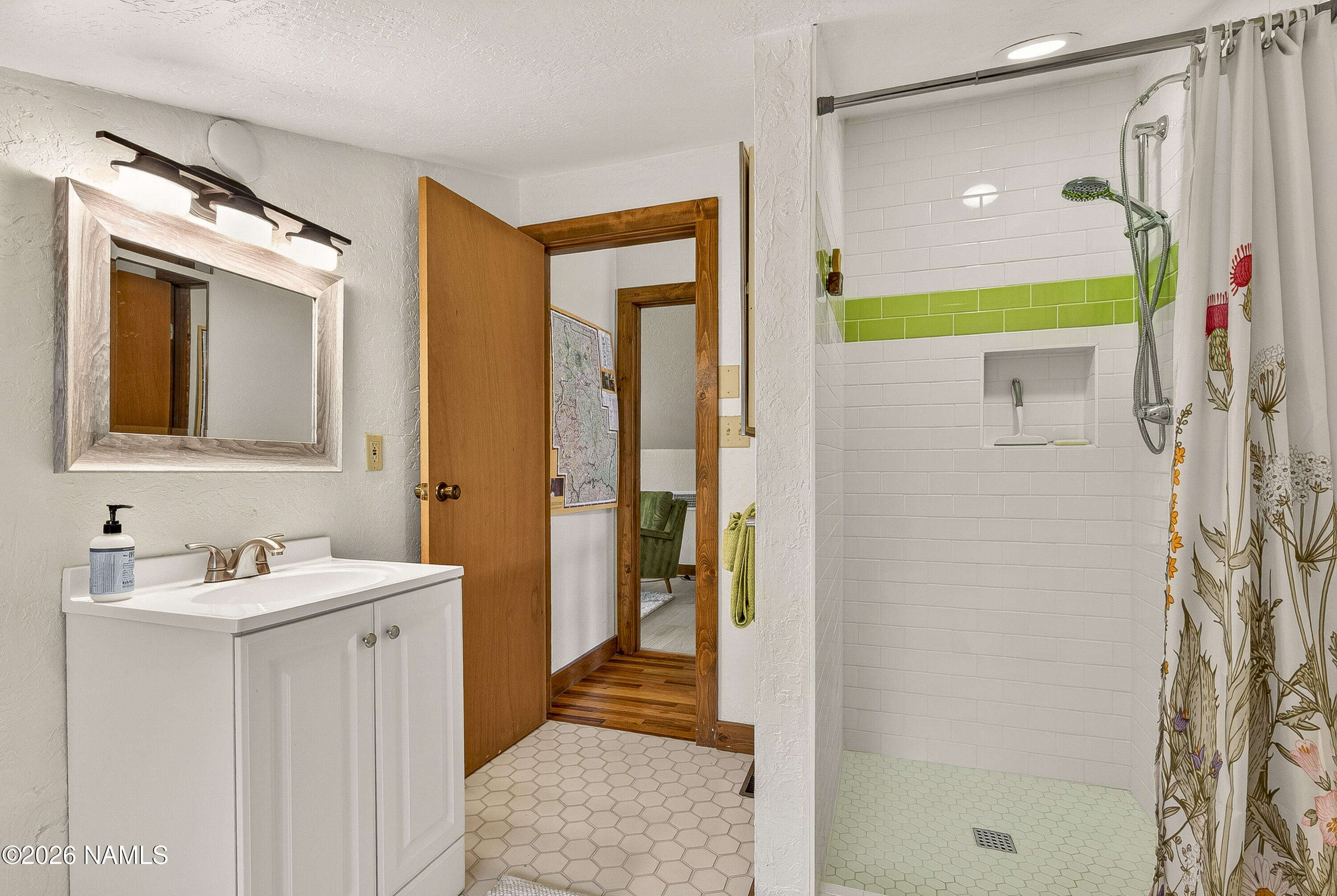 39291 Lake Mary Road Happy Jack, AZ 86024 - Photo 18 of 54 15 Upstairs Bathroom