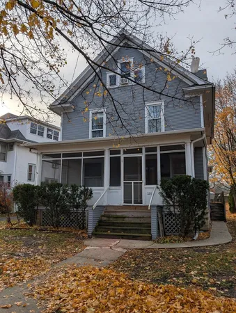 $219,500 | 226 West Locust Street, DeKalb, IL 60115