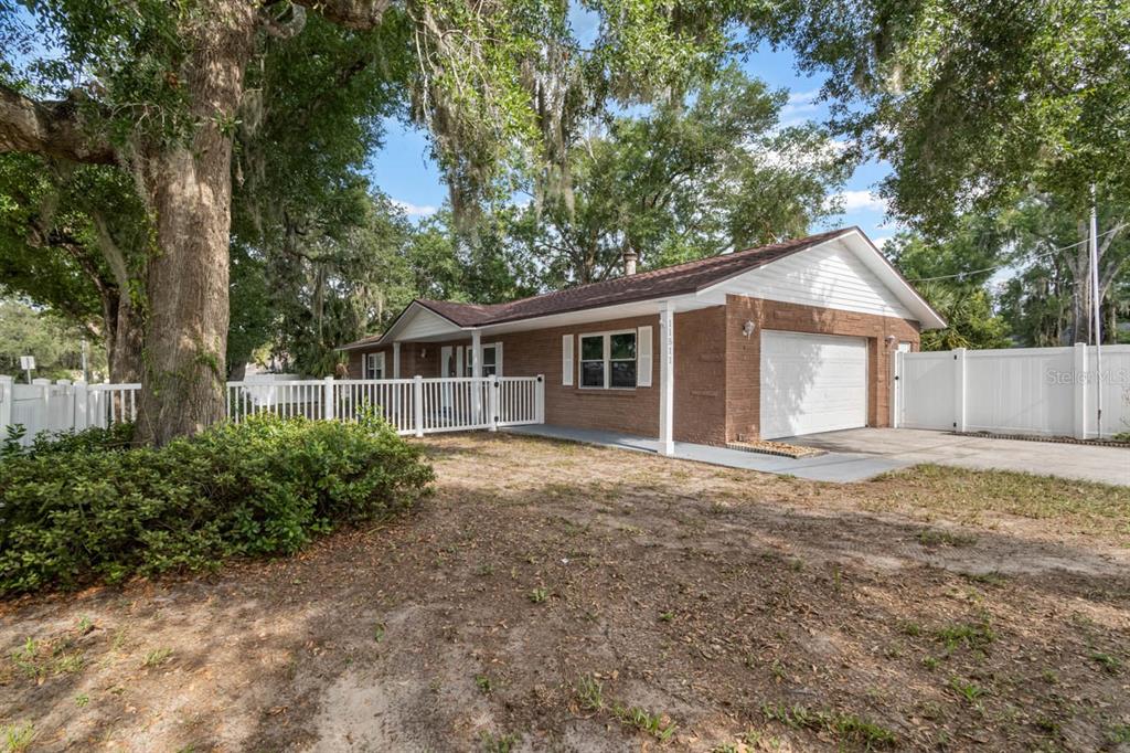 11511 McMullen Loop Riverview, FL 33569 - Photo 3 of 54