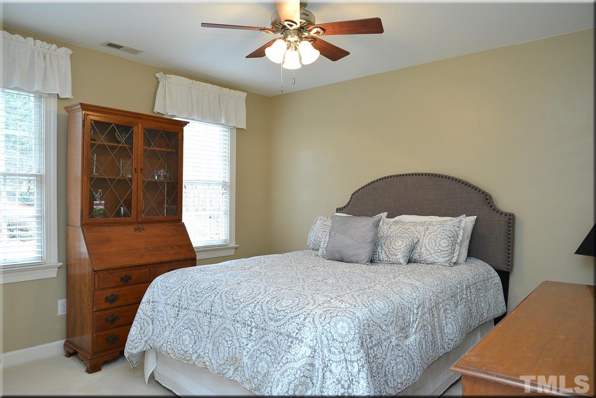 2909 Lothian Way Raleigh, NC 27612 - Photo 14 of 25
