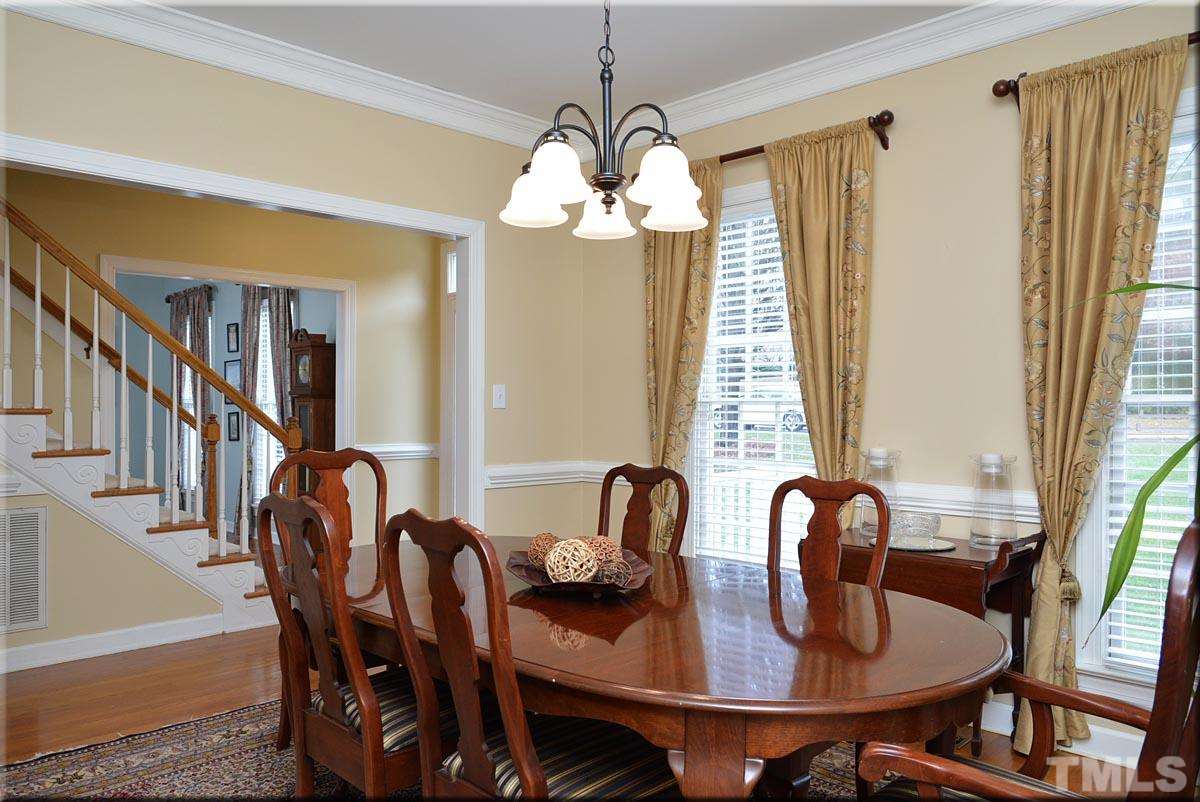 2909 Lothian Way Raleigh, NC 27612 - Photo 3 of 25