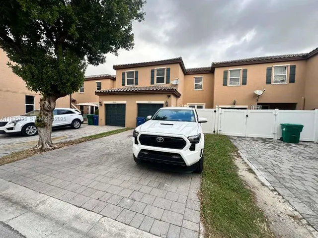 $3,100 | 9350 Southwest 171st Court, Unit 9350, Miami, FL 33196