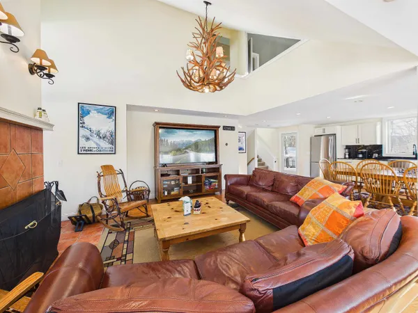 $2,750,000 | 300 Trailside Drive, Unit D, Killington, VT 05751