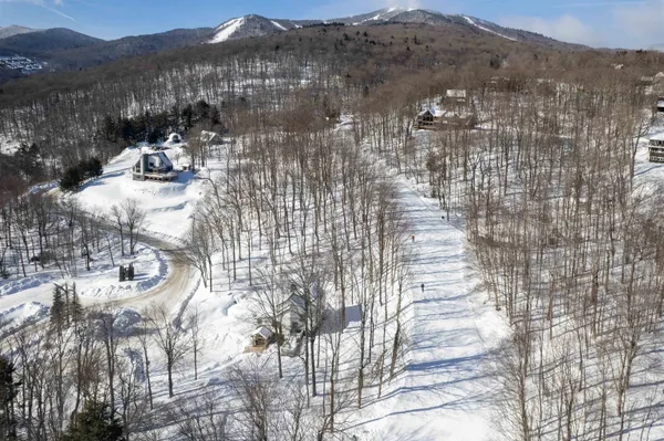 $2,750,000 | 300 Trailside Drive, Unit D, Killington, VT 05751