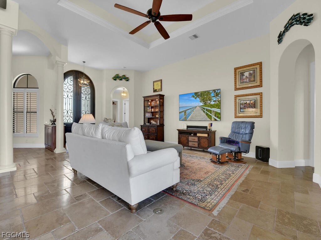 511 Southwest 53rd Terrace Cape Coral, FL 33914 - Photo 9 of 48