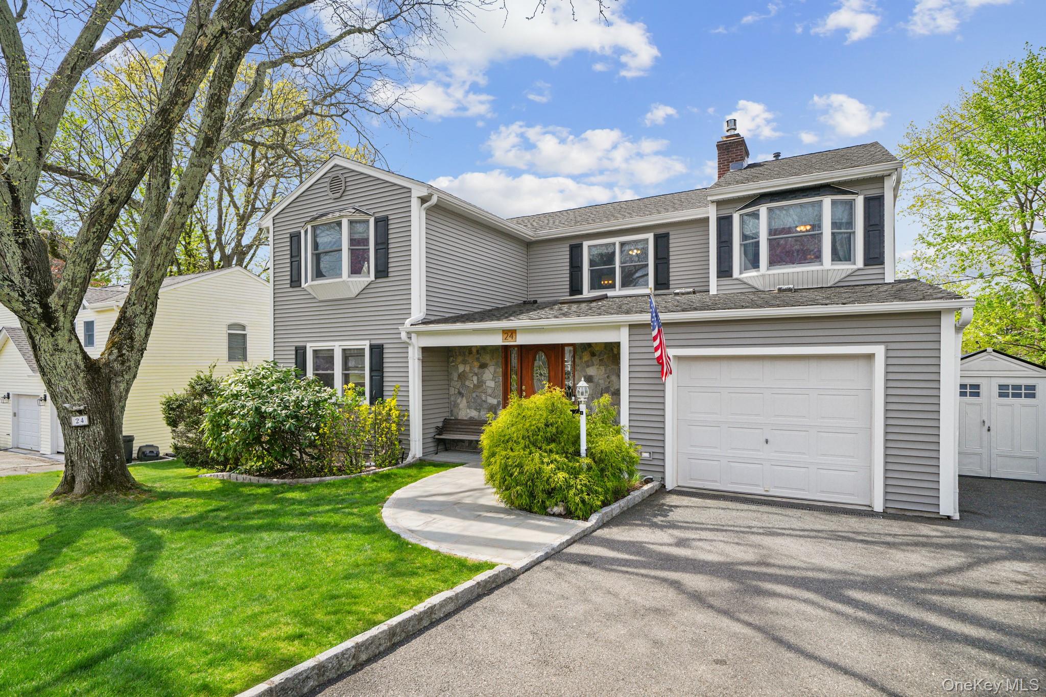24 Overlook Road Ardsley, NY 10502 - Photo 3 of 34
