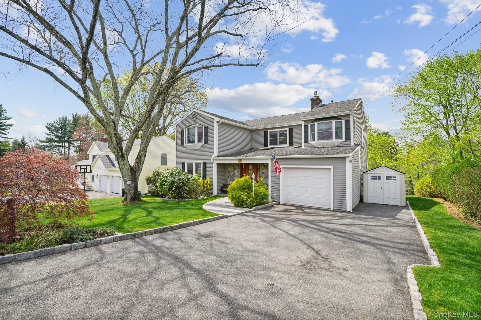 24 Overlook Road Ardsley, NY 10502 - Photo 4 of 34
