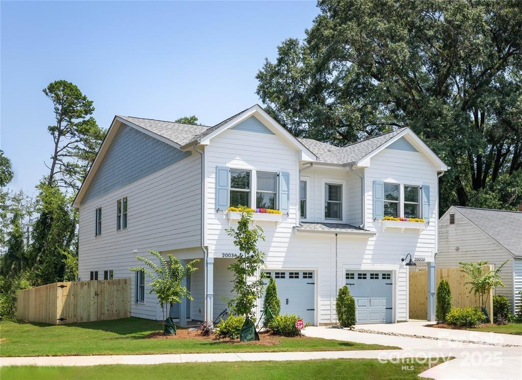 2003 Ashley Road Charlotte, NC 28208 - Photo 1 of 26 Gallery Image 1