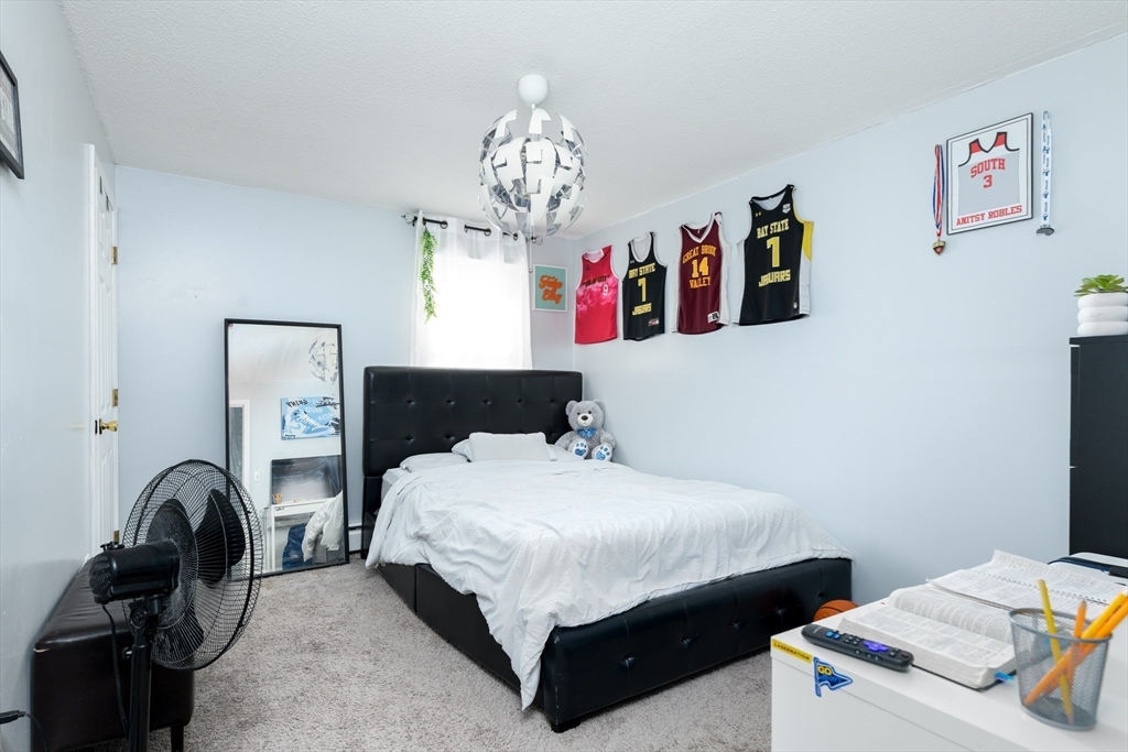 16 Vincent Circle Worcester, MA 01604 - Photo 13 of 18