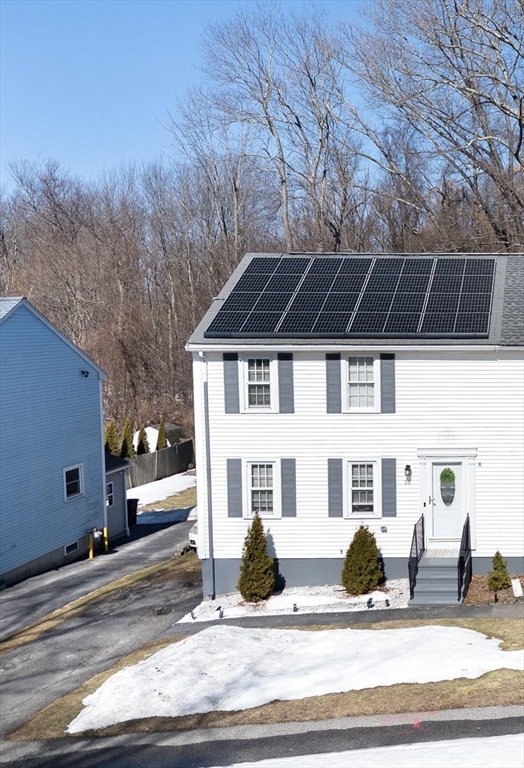 16 Vincent Circle Worcester, MA 01604 - Photo 3 of 18