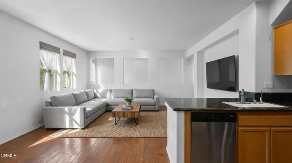 $575,000 | 3100 North Ventura Road, Oxnard, CA 93036
