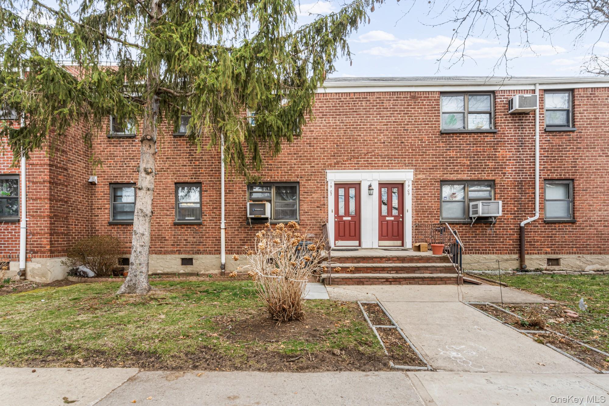 1907 166th Street, Unit LOWR Queens, NY 11357 - Photo 1 of 15