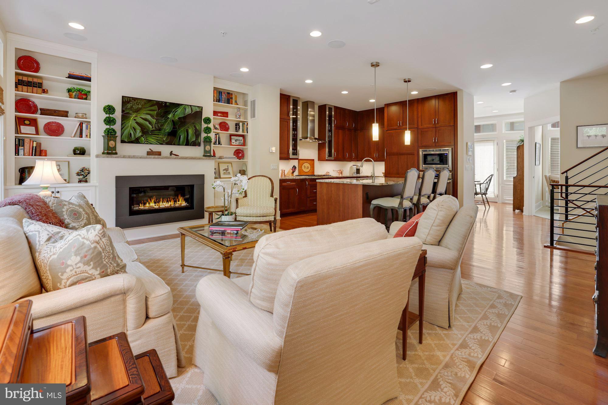 5129 Willet Bridge Road Bethesda, MD 20816 - Photo 11 of 40 Living room