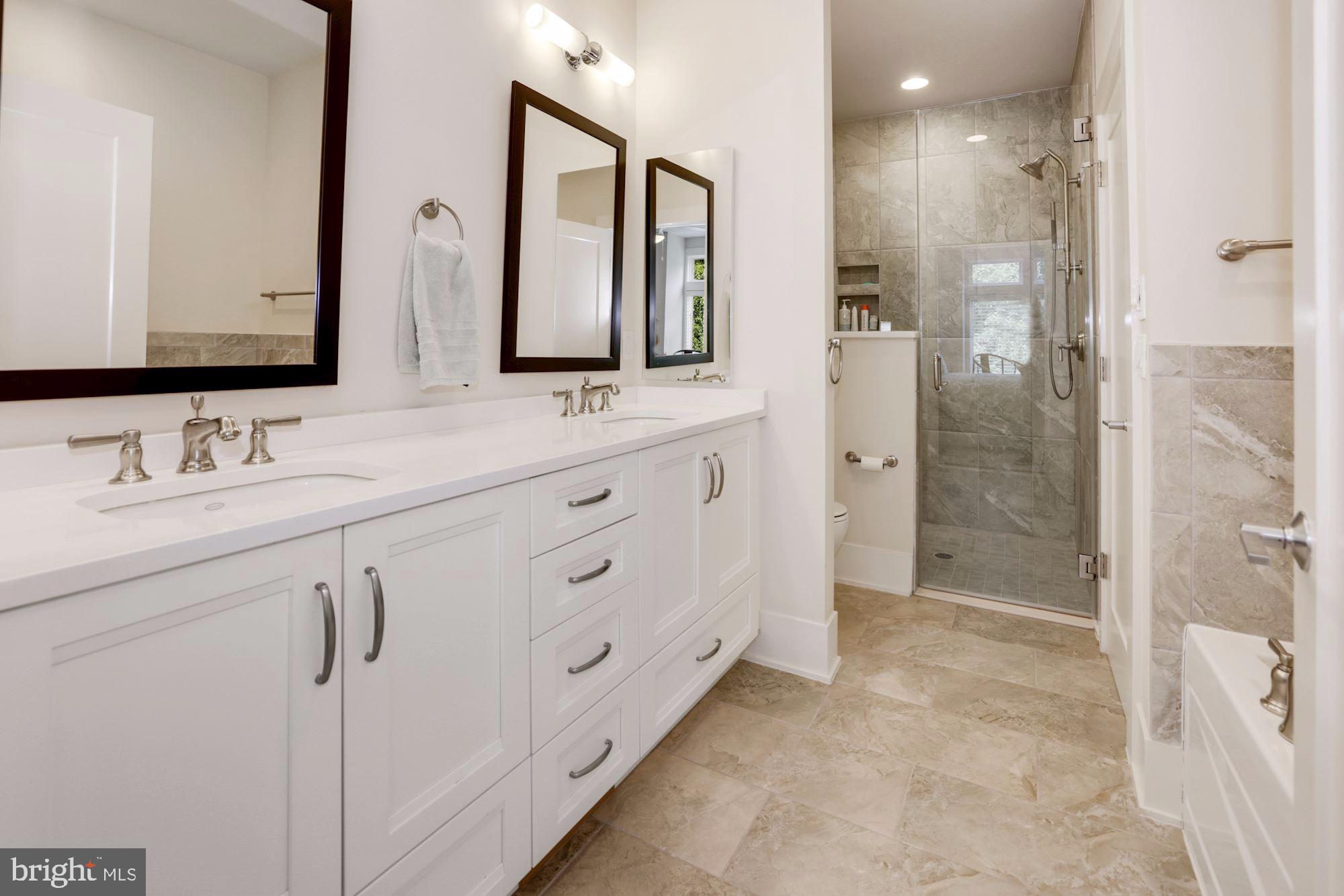 5129 Willet Bridge Road Bethesda, MD 20816 - Photo 17 of 40 Primary bathroom - double vanities