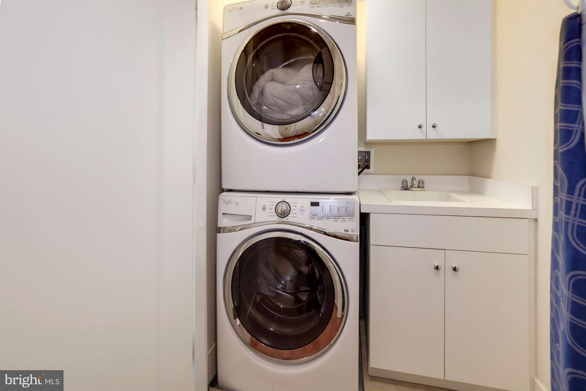5129 Willet Bridge Road Bethesda, MD 20816 - Photo 19 of 40 Laundry room