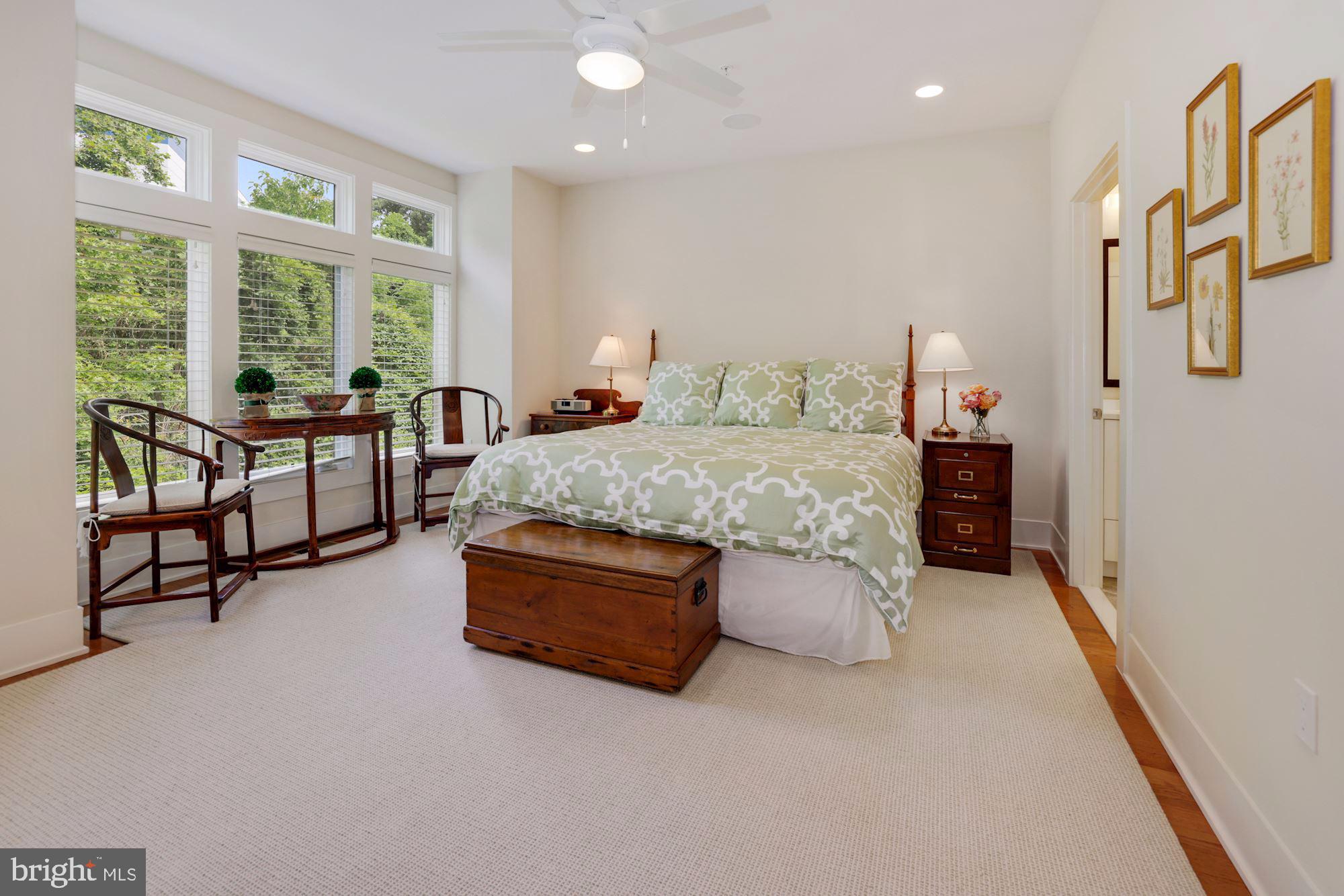 5129 Willet Bridge Road Bethesda, MD 20816 - Photo 21 of 40 Primary suite