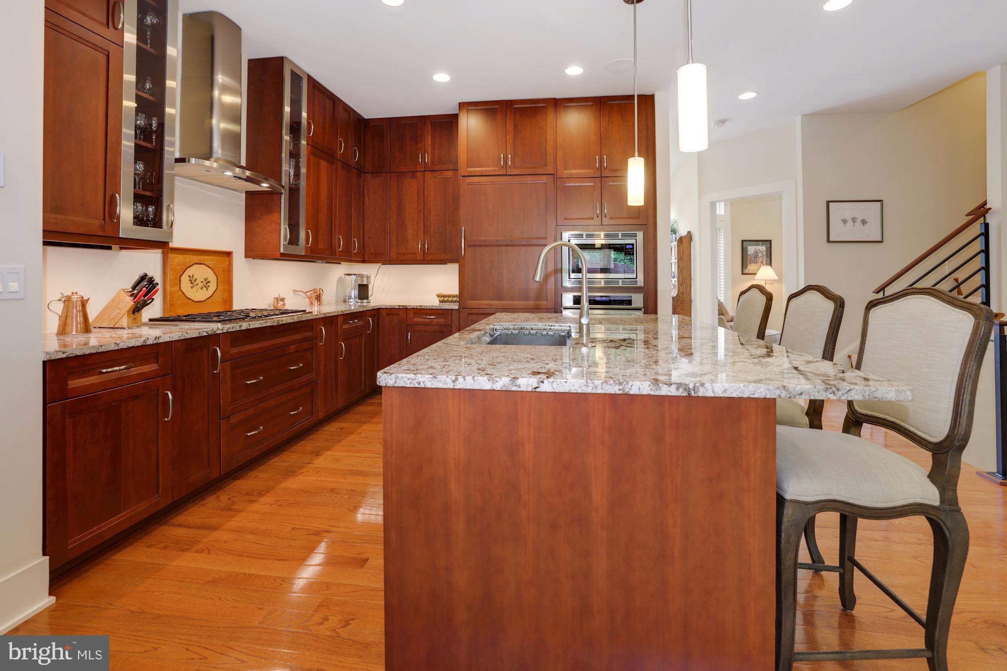 5129 Willet Bridge Road Bethesda, MD 20816 - Photo 6 of 40 Large island