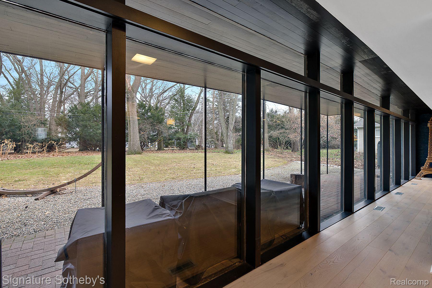 5535 Crabtree Road Bloomfield Hills, MI 48301 - Photo 14 of 34 Gallery Image 14