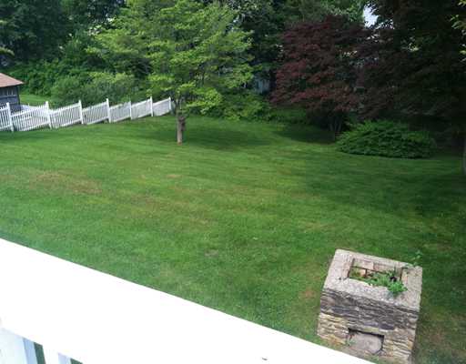 61 Overhill Road Warren, RI 02885 - Photo 11 of 12 Yard/Garden.