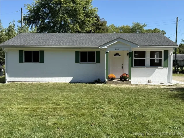 $1,500 | 1912 Vienna Road, Charlestown, IN 47111