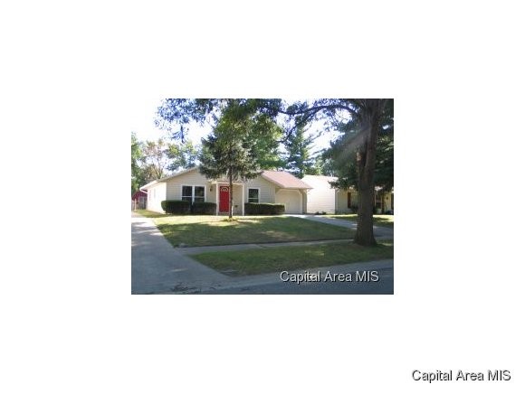 2718 Black Springfield, IL 62702 - Photo 1 of 22