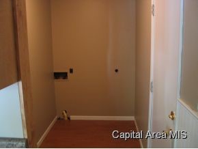 2718 Black Springfield, IL 62702 - Photo 4 of 22