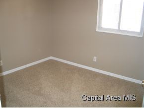 2718 Black Springfield, IL 62702 - Photo 9 of 22