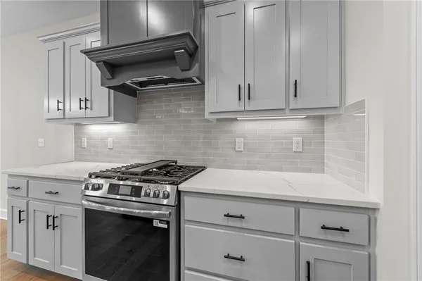 $569,700 | 10619 North Bell Street, Kansas City, MO 64155