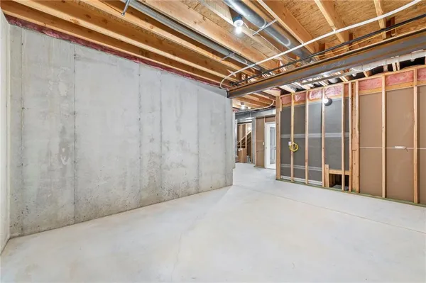 $569,700 | 10619 North Bell Street, Kansas City, MO 64155
