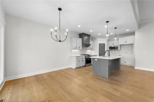 $567,900 | 10619 North Bell Street, Kansas City, MO 64155